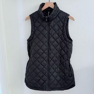 Athleta Women's Whisper Featherless Vest. Black, Size Small, Tall